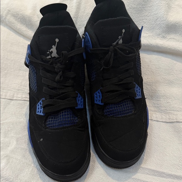Jordan Black and Blue Sneakers - Picture 2 of 5